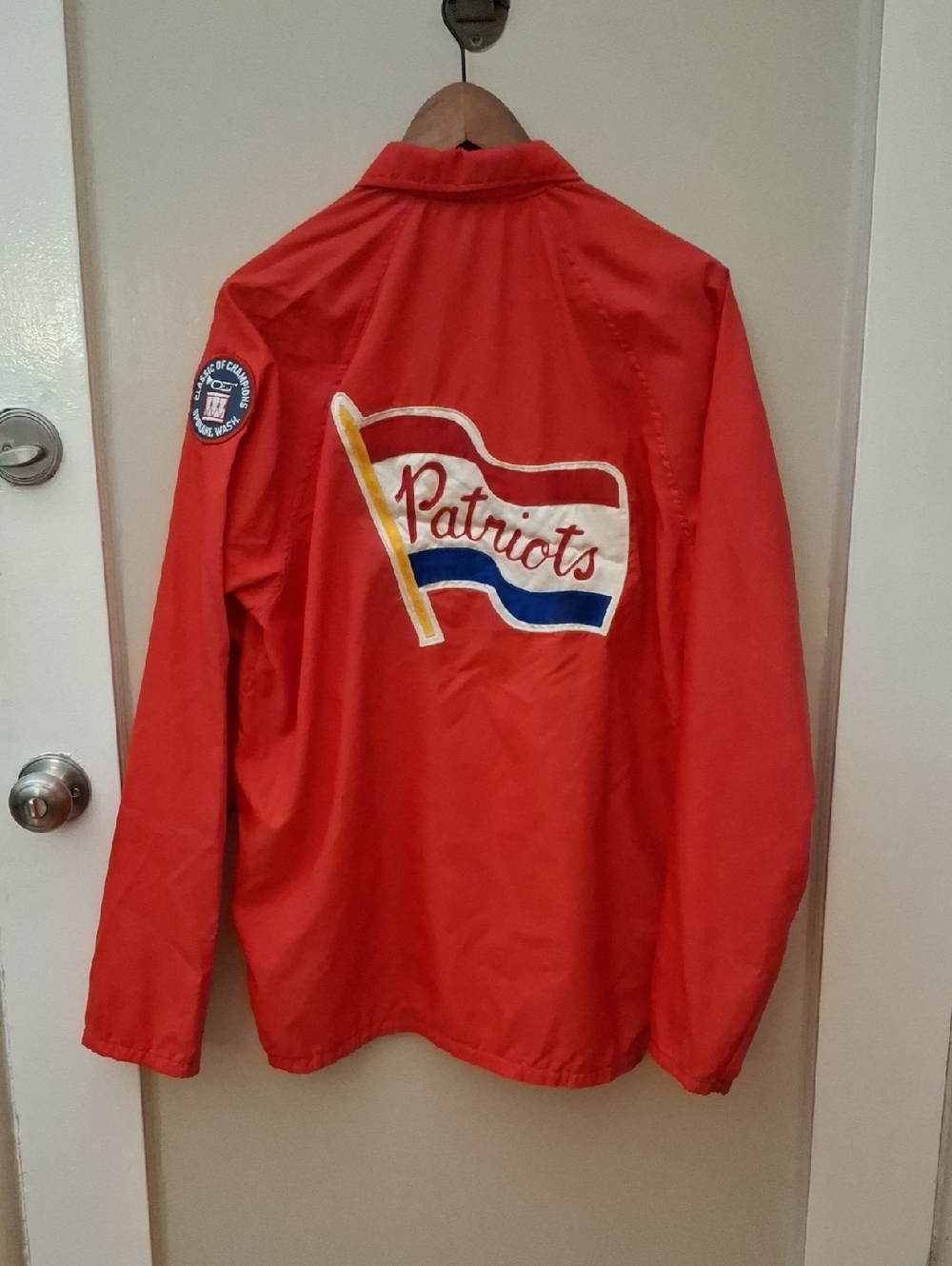 Vintage ChatKet Of Washington Red 'Patriots' Flag Windbreaker Jacket_1